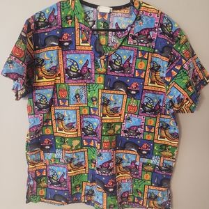 Halloween V Life Women's Medium Scrub Top  Front Pockets